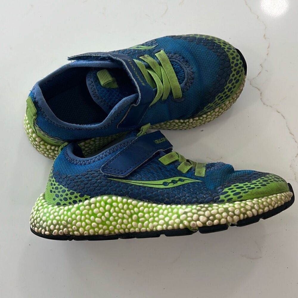 saucony green/blue toddler sneaker 10.5 wide